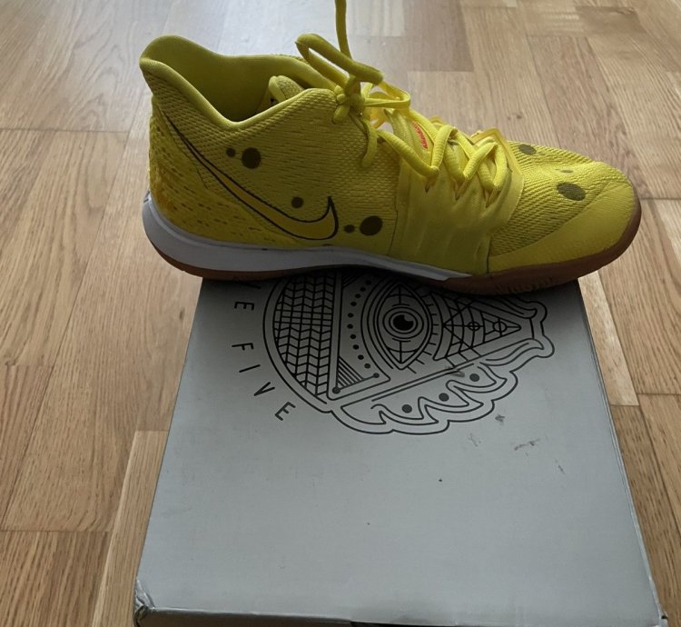 Spongebob Kyrie 5