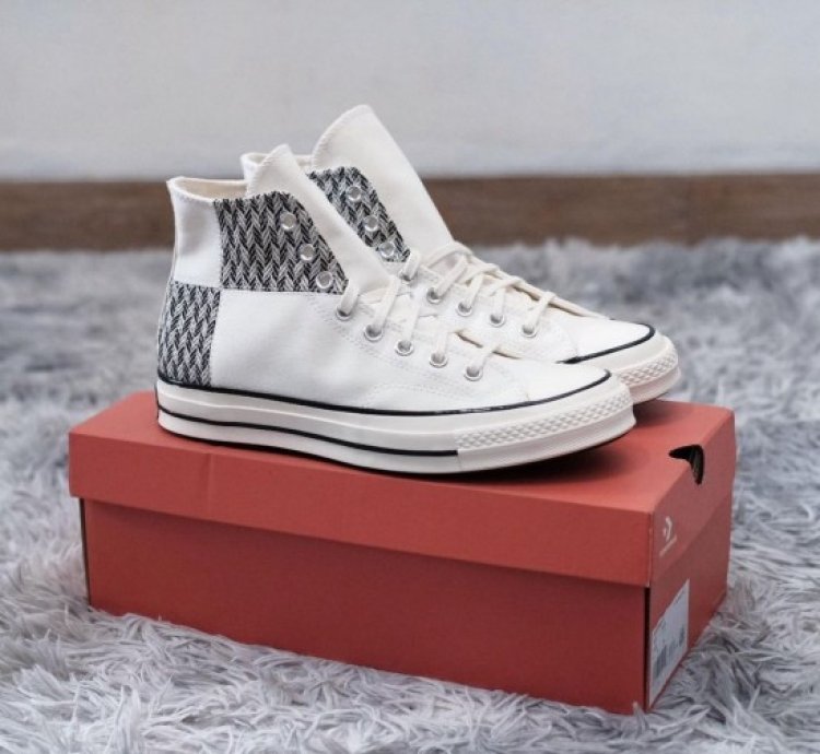 Converrse Chuck 70 Herringbone Black White Sneakers