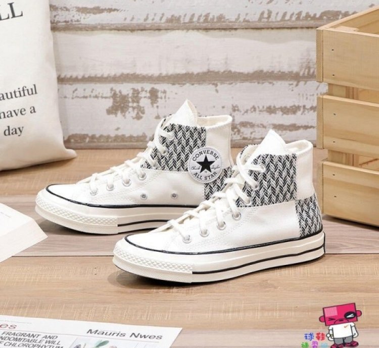 Converrse Chuck 70 Herringbone Black White Sneakers