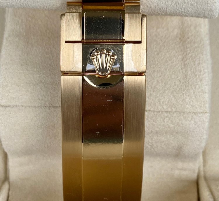 Rolex Submariner Date Blue Dial 116618lb like New - Amazing Condition