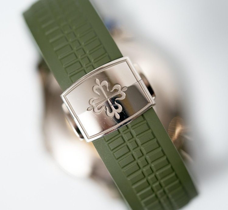 Patek Philippe Aquanaut 2020 Aquanaut Green 5168g White Gold