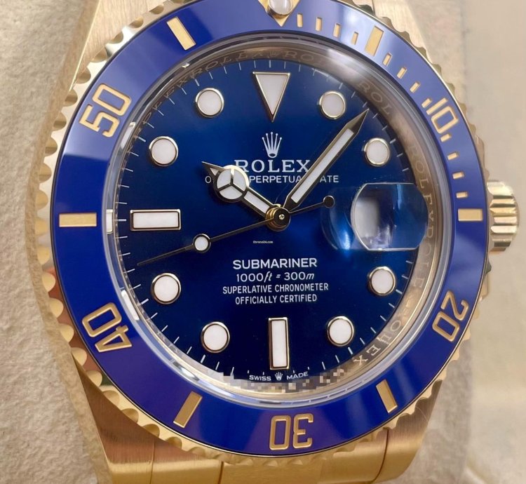 Rolex Submariner Date Blue Dial 41mm Yellow Gold 126618lb Unworn 2023