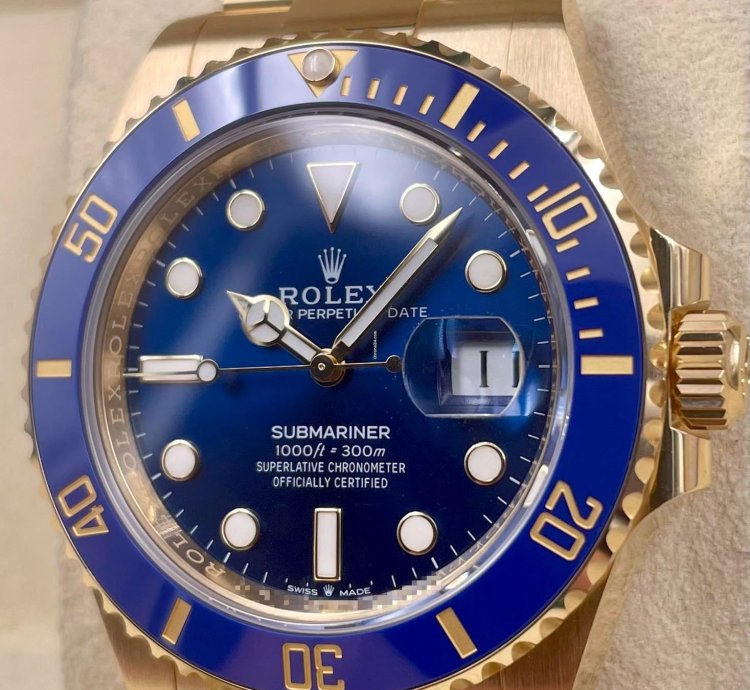 Rolex Submariner Date Blue Dial 41mm Yellow Gold 126618lb Unworn 2023