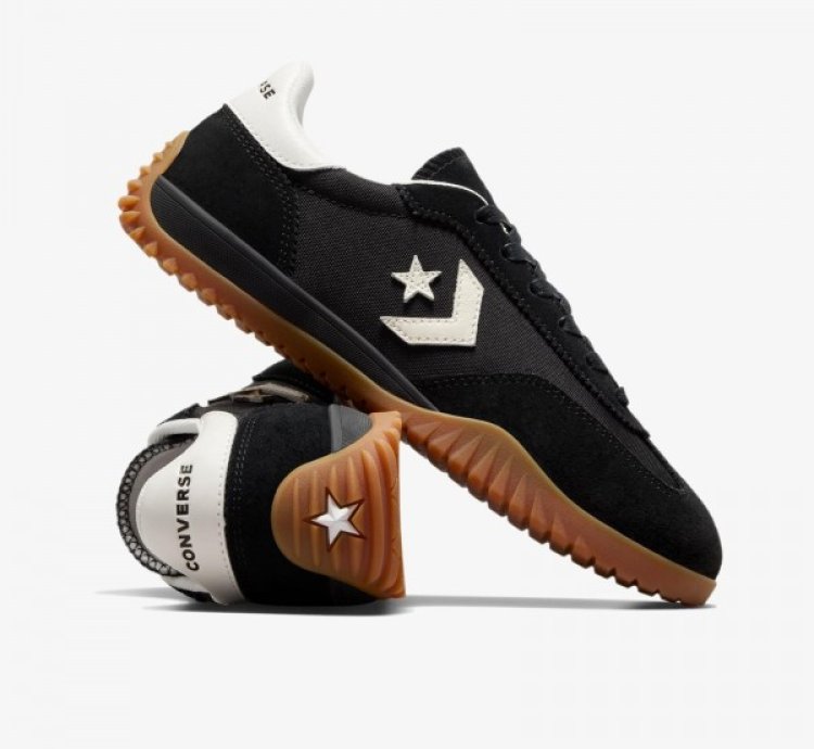 Convers E Run Star Trainer Black Sneakers