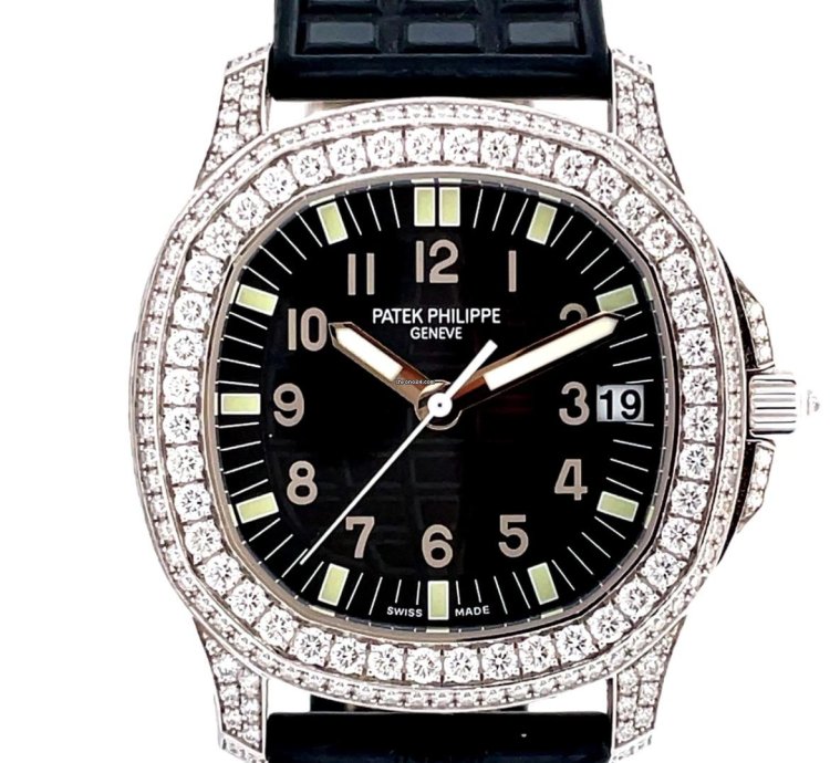 Patek Philippe Aquanaut 35 6mm Aquanaut Gem-set Bezel Automatic White Gold
