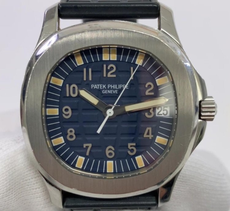 Patek Philippe Aquanaut 36mm Steel - Blue Dial - Blue Rubber Strap 5066a-010