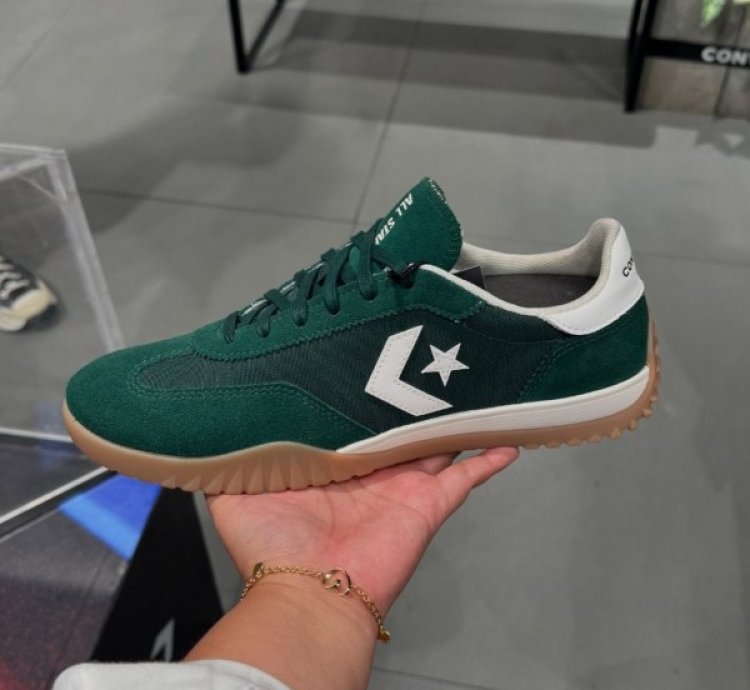 Convers E Run Star Trainer Green Sneakers