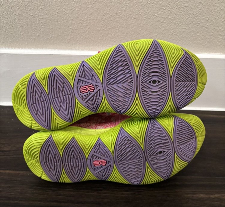 Spongebob Squarepants Kyrie 5 Patrick Size 8 5