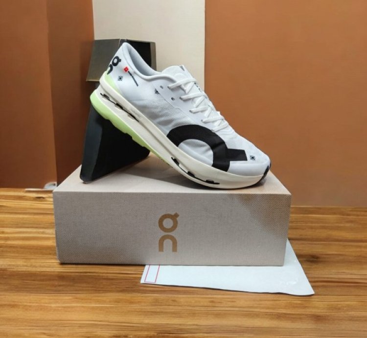 Dc Cloudboom Echo 3 Undyed White Sneakers