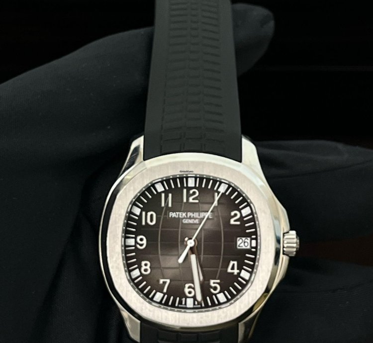 Patek Philippe Aquanaut 40mm Black Dial Rubber Steel Strap Watch 5167 1a-001