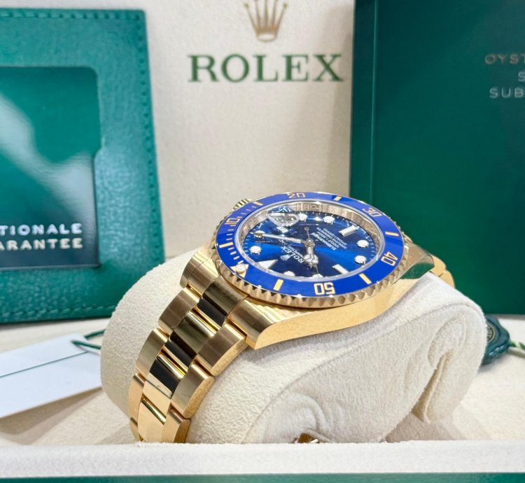 Rolex Submariner Date Blue Dial Yellow Gold 41mm 2023