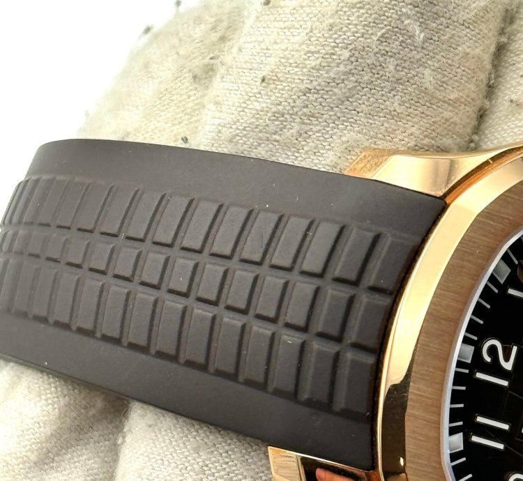 Patek Philippe Aquanaut 40mm Rose Gold Rubber Strap 5167r Box Papers 2021
