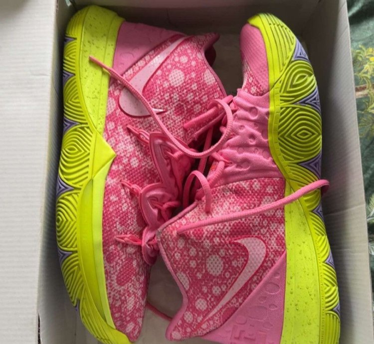 Spongebob Squarepants Nike Kyrie 5 Patrick