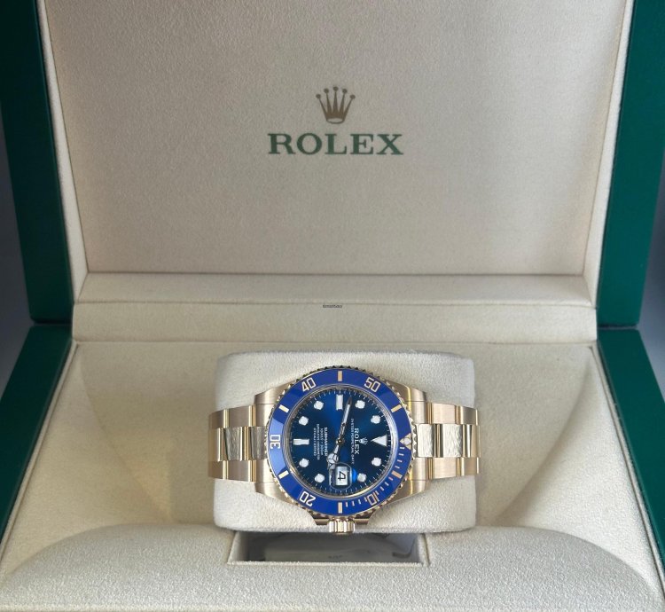 Rolex Submariner Date Bluesy 18ct Gold 2022