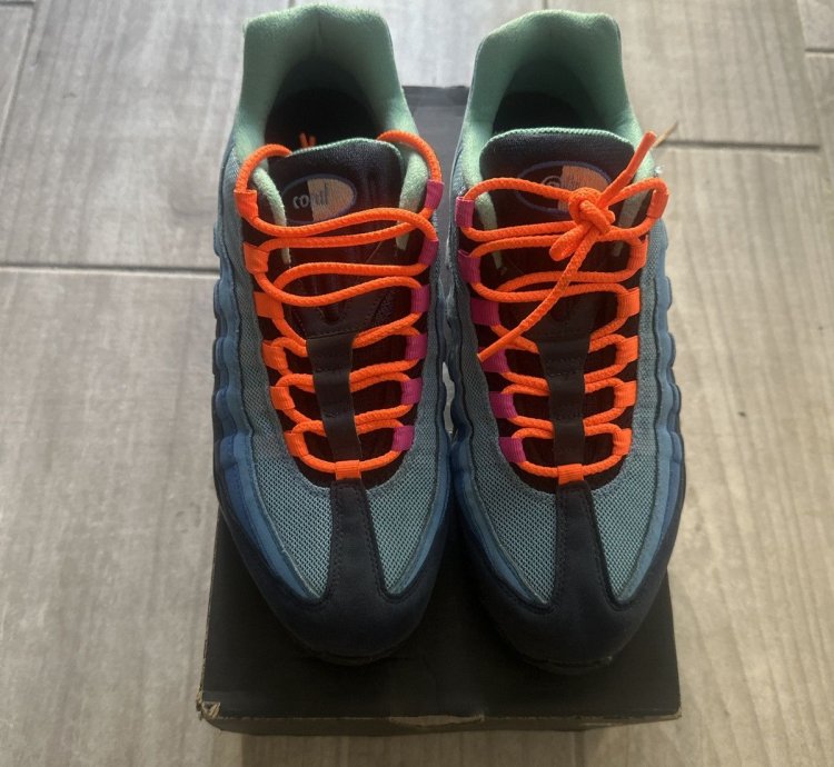 Nike Air Max 95 Coral Studios