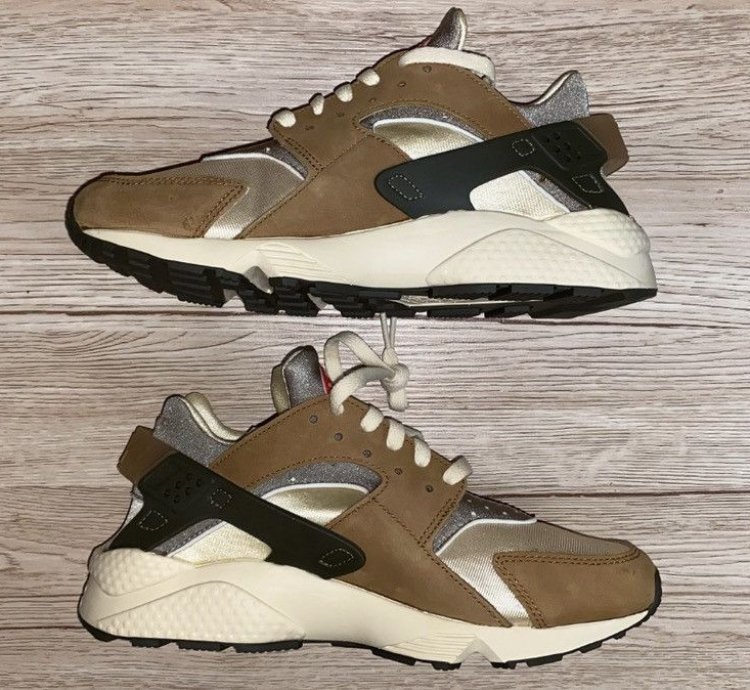 St Ssy Nike Air Huarache Desert Oak Ds Size 9 240