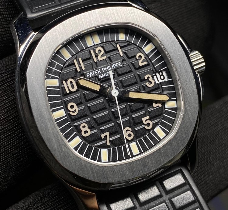 Patek Philippe Aquanaut 5060 1st Model Nautilus Aquanaut