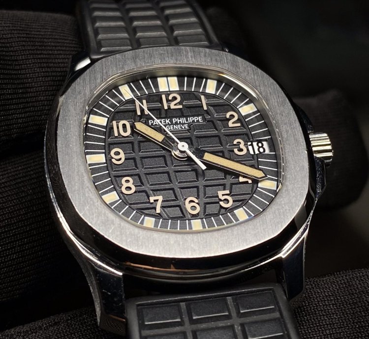 Patek Philippe Aquanaut 5060 1st Model Nautilus Aquanaut