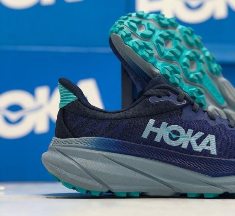 Hok A Challenger Atr 7 Navy Blue Sneakers