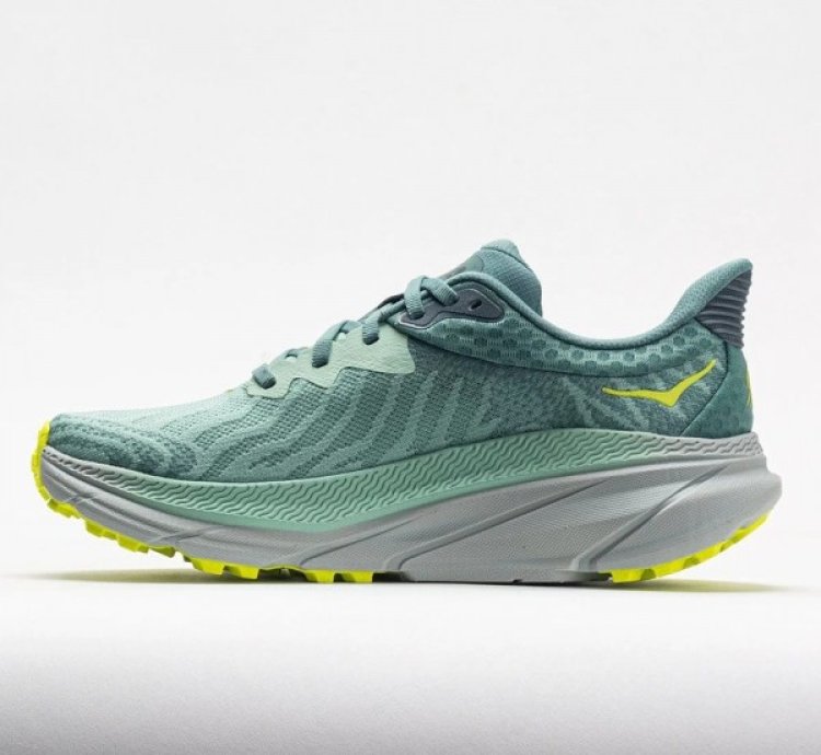 Hok A Challenger Atr 7 Wide Mist Green Sneakers