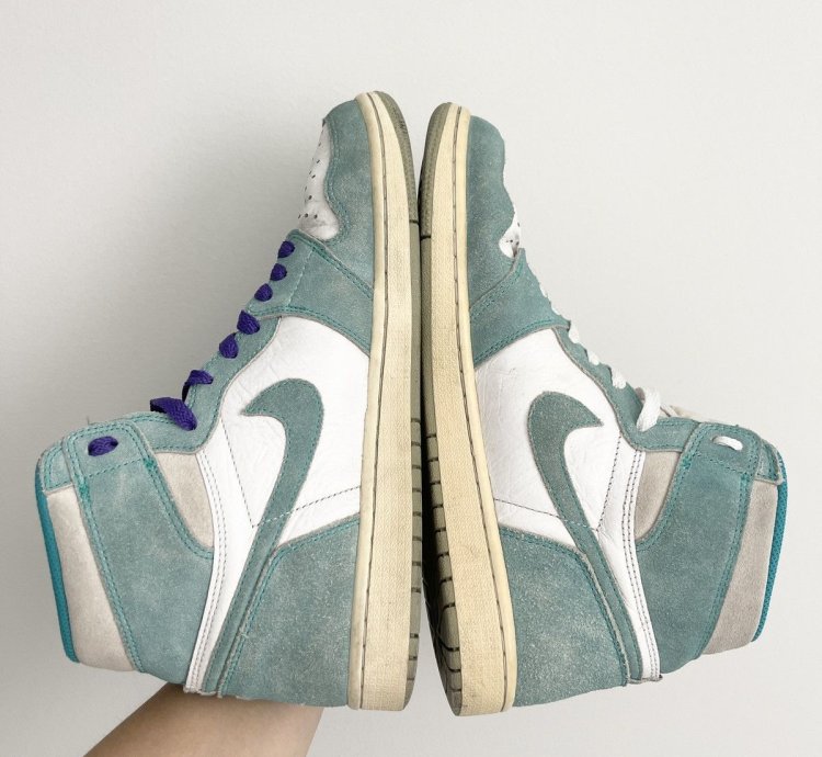 Steal 2019 Air Jordan 1 Turbo Green - Size 10 5