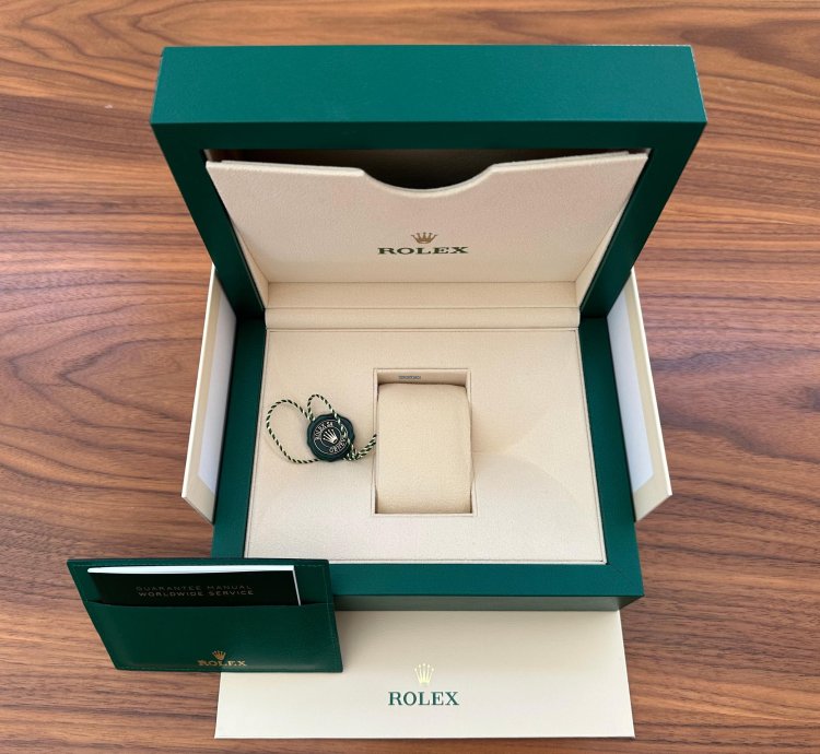 Rolex Submariner Date Full Set 2023