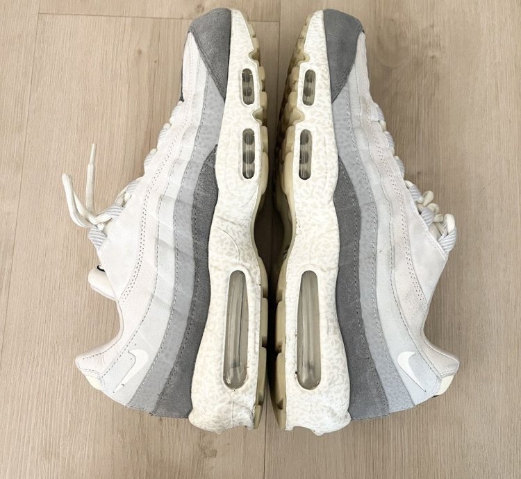 Steal 2022 Nike Air Max 95 Light Bone Gid - Size 13