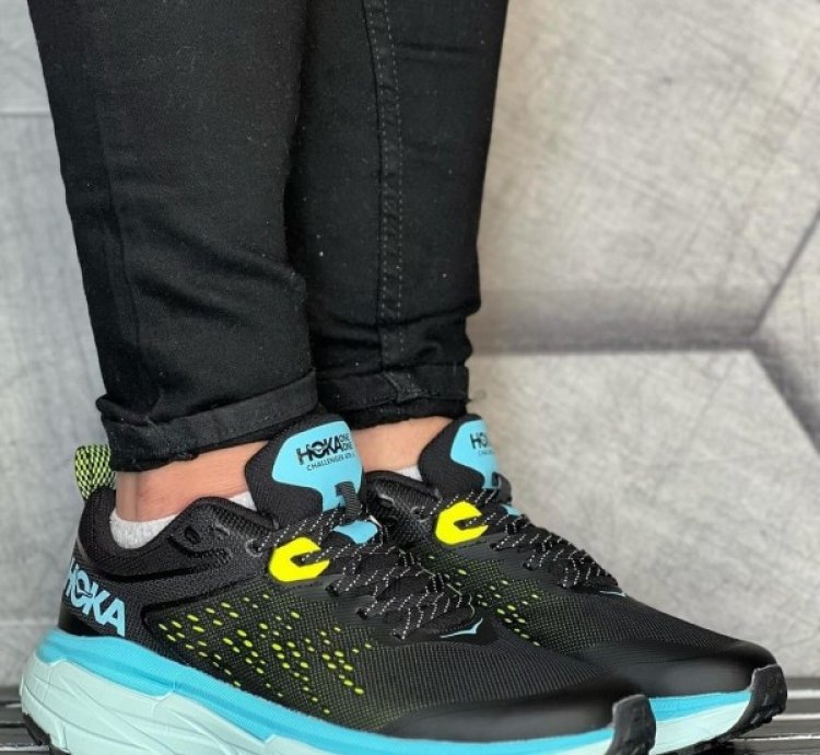 Hoka Challenger Atr 6 Sneakers