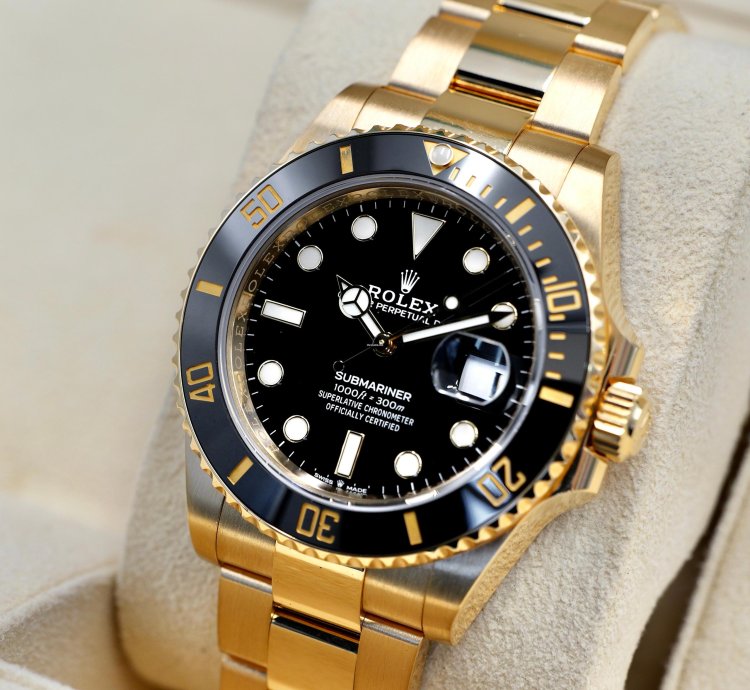 Rolex Submariner Date Full Yellow Gold