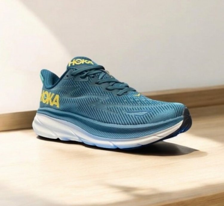 Hoka Clifton 9 Navy Blue Sneakers