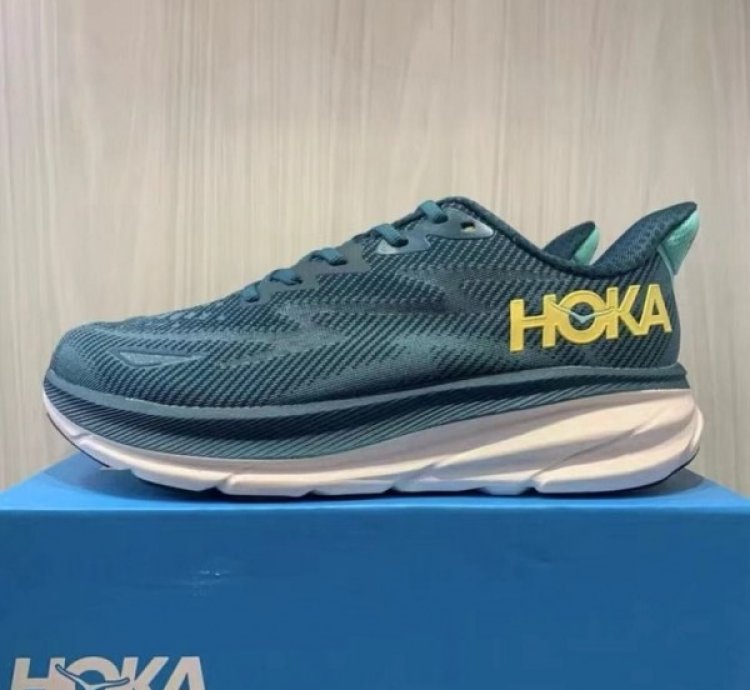 Hoka Clifton 9 Navy Blue Sneakers