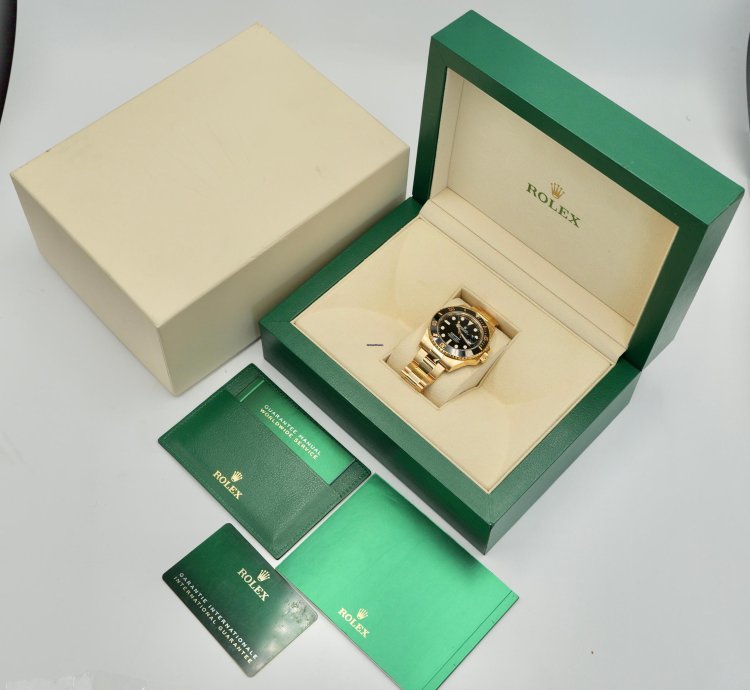 Rolex Submariner Date Full Yellow Gold