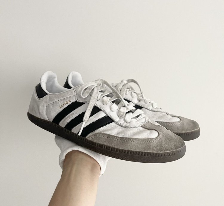 Steal Adidas Men Samba Og Classic Indoor Soccer Shoes