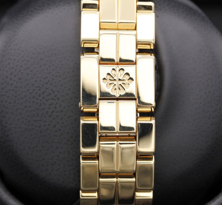Patek Philippe Aquanaut 5066 1j
