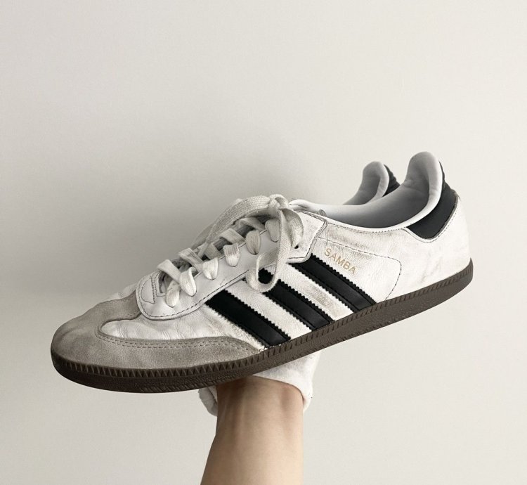 Steal Adidas Men Samba Og Classic Indoor Soccer Shoes