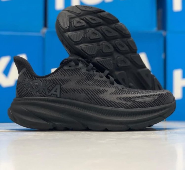 Hoka One One Clifton 9 Sneakers