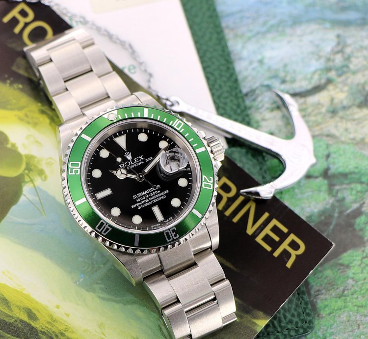 Rolex Submariner Date Green Bezel Ref 16610lv Fat Four Bezel Nos Full Set 2004