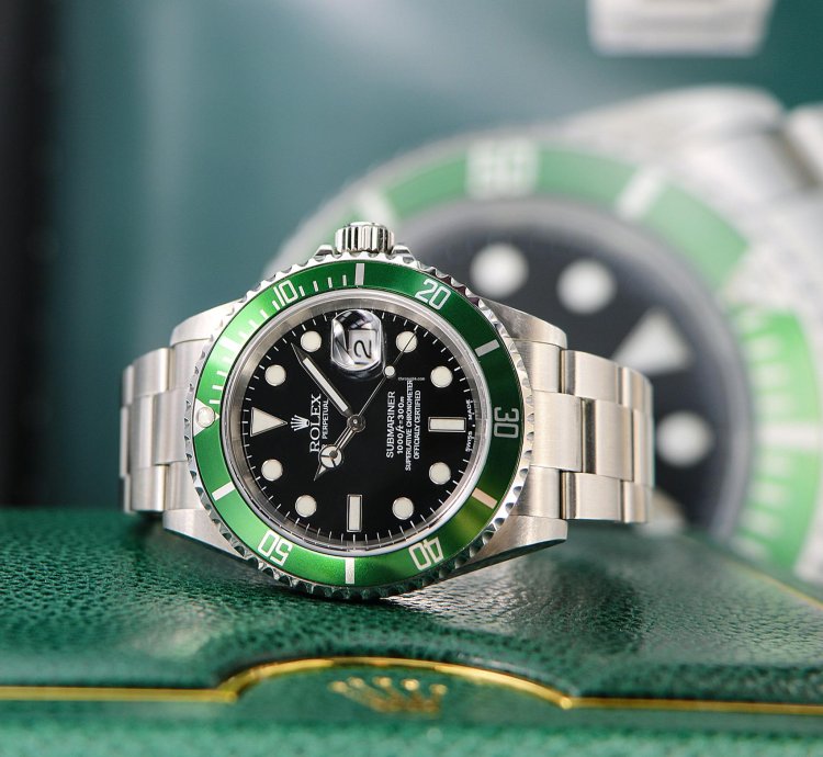 Rolex Submariner Date Green Bezel Ref 16610lv Fat Four Bezel Nos Full Set 2004