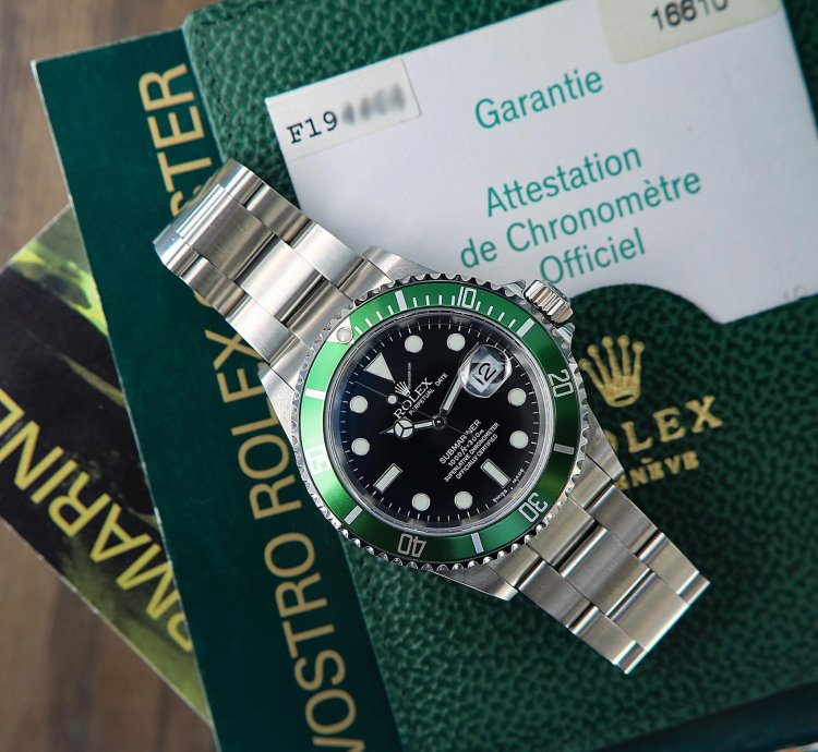 Rolex Submariner Date Green Bezel Ref 16610lv Fat Four Bezel Nos Full Set 2004