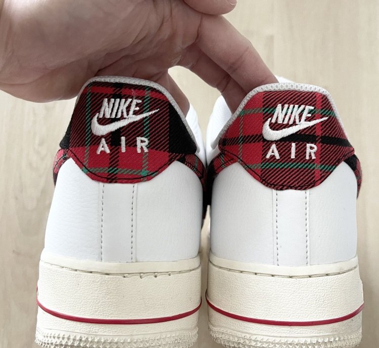 Steal Nike Air Force 1 07 Lv8 Christmas- Size 12