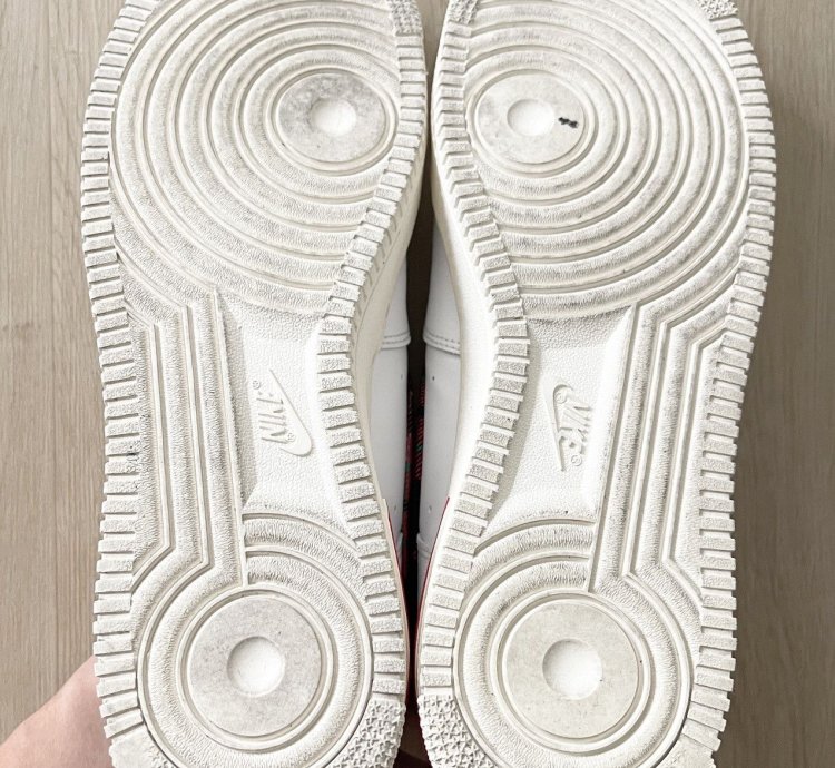 Steal Nike Air Force 1 07 Lv8 Christmas- Size 12