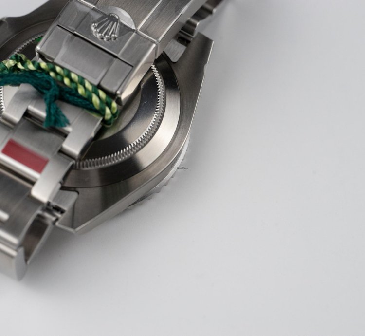 Rolex Submariner Date Green Dial
