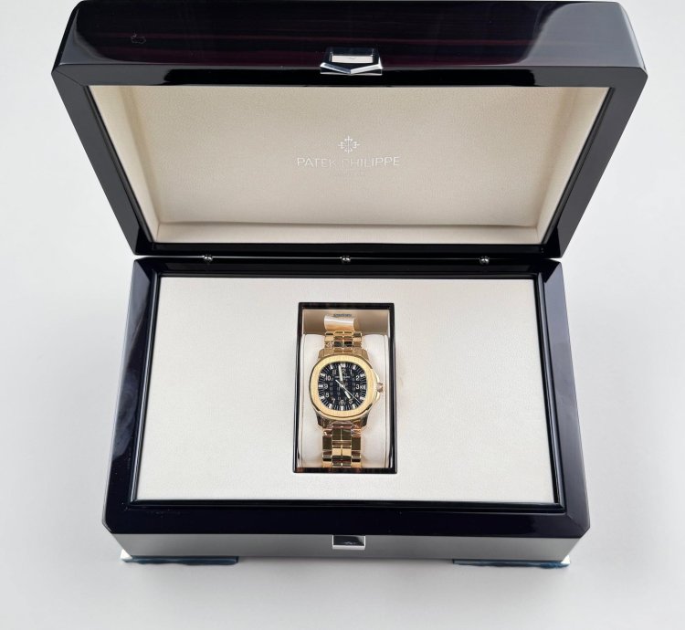 Patek Philippe Aquanaut 5066 1j Yellow Gold Black Dial