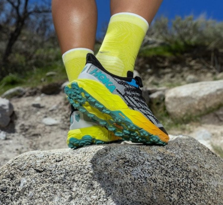 Hoka Speedgoat 5 Sneakers