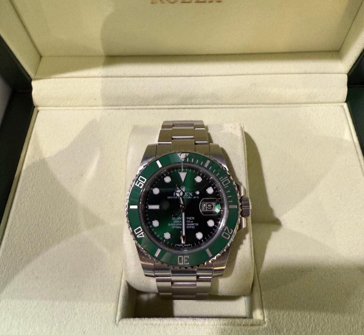 Rolex Submariner Date Hulk 116610lv
