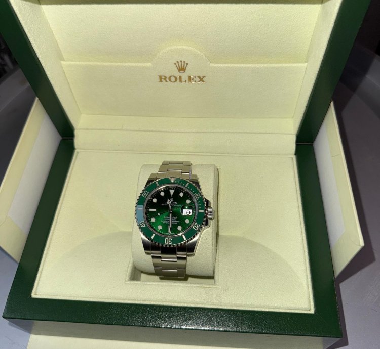 Rolex Submariner Date Hulk 116610lv