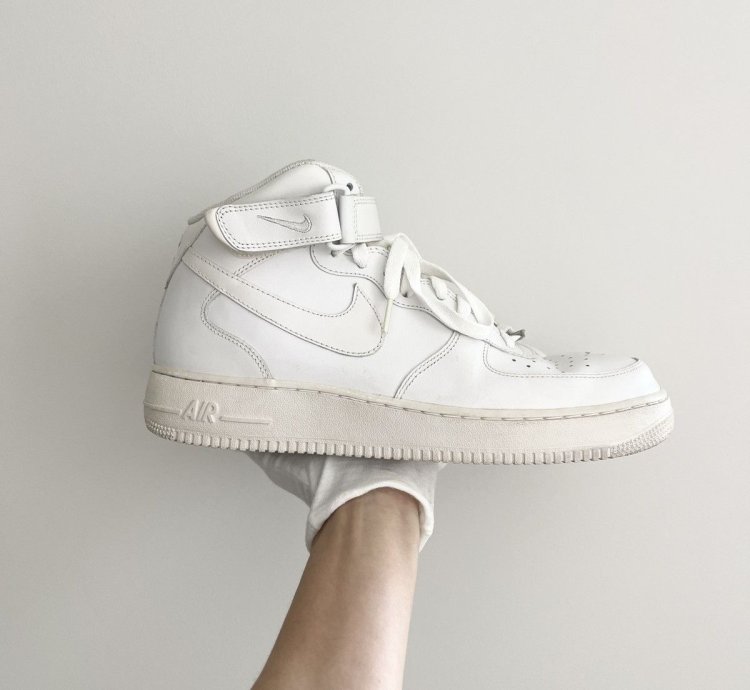Steal Vintage Nike Air Force 1 Mid 82 White