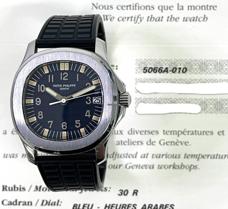Patek Philippe Aquanaut 5066a-001 Stainless Steel Black Dial Black Rubber Strap