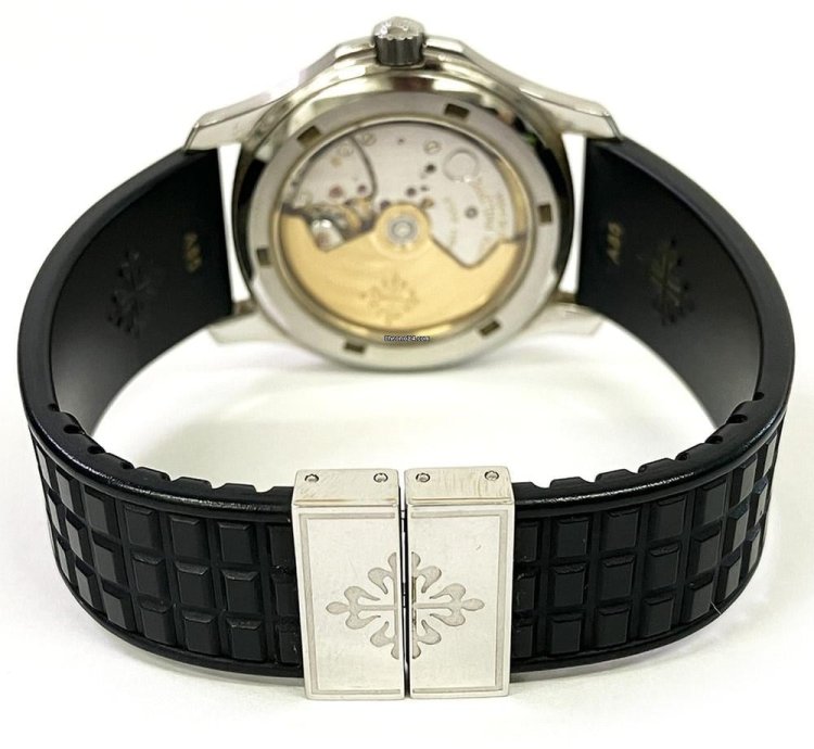 Patek Philippe Aquanaut 5066a-010 Stainless Steel With Blue Dial Watch