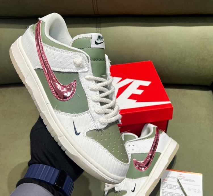 Kyler Murray X Nike Sb Dunk Low Be 1 Of One Sneakers